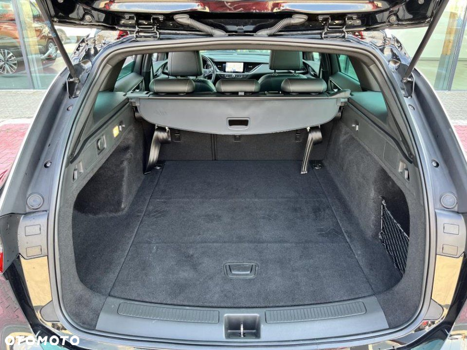 Opel Insignia - 12