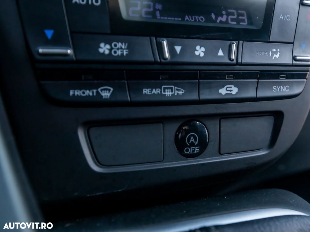 Honda Civic 1.8 i-VTEC MT Executive - 24