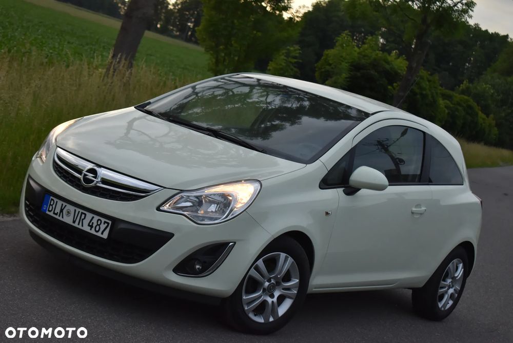 Opel Corsa - 1