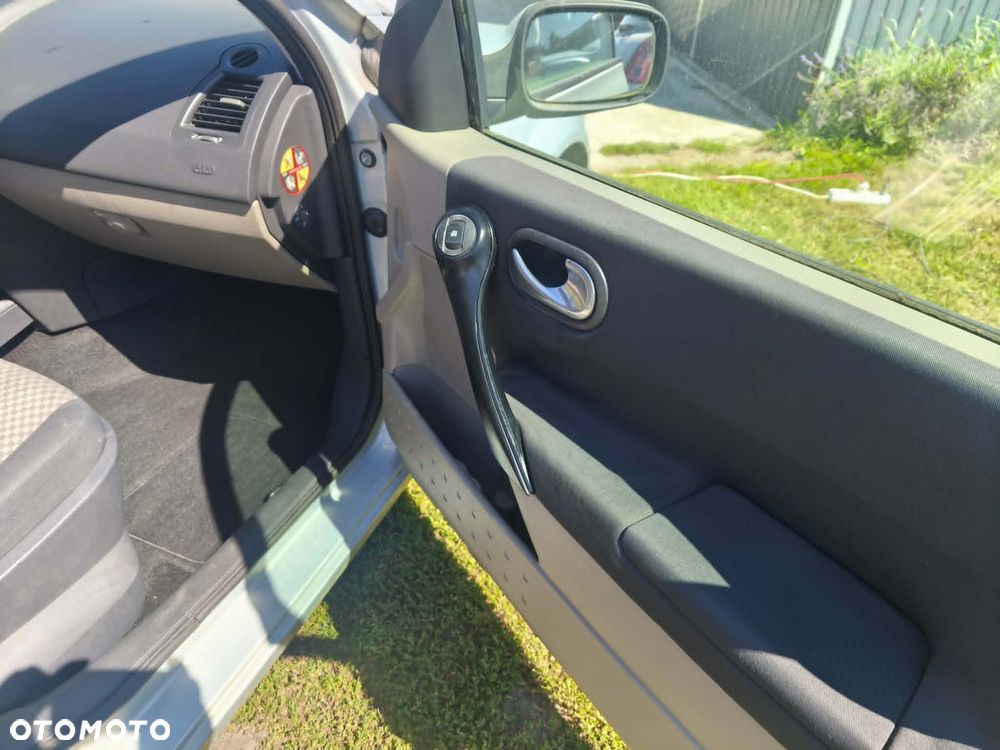 Renault Megane 2.0 Luxe Dynamique - 11