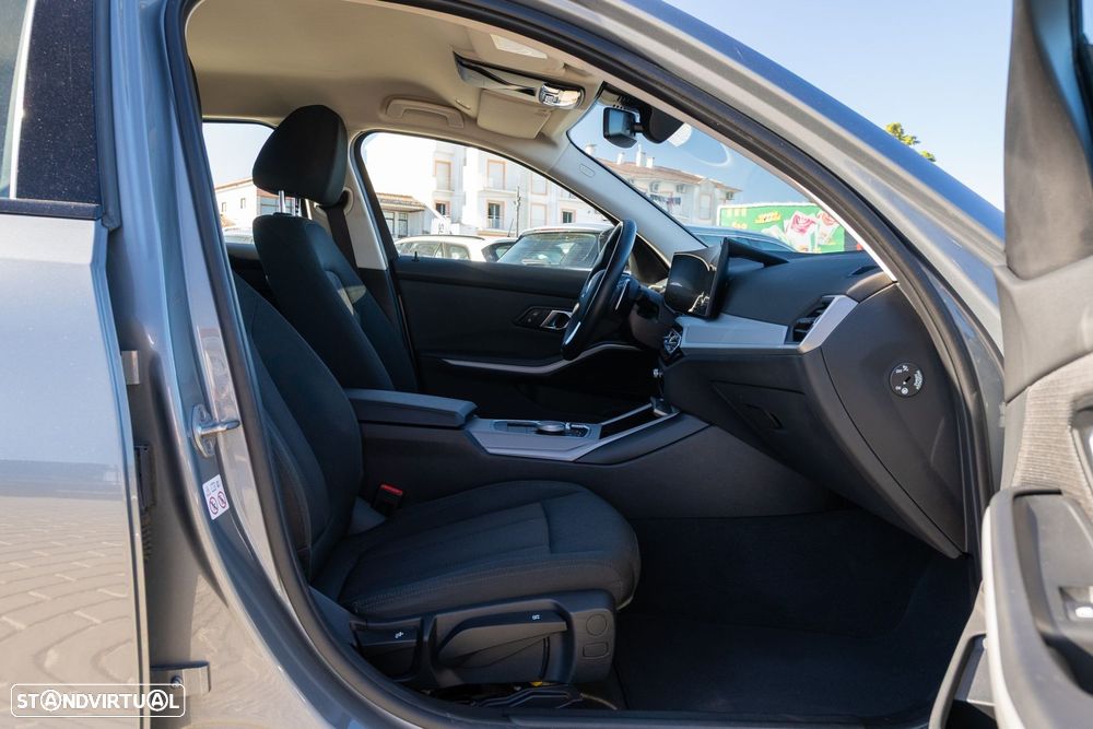 BMW 330 e Auto - 15