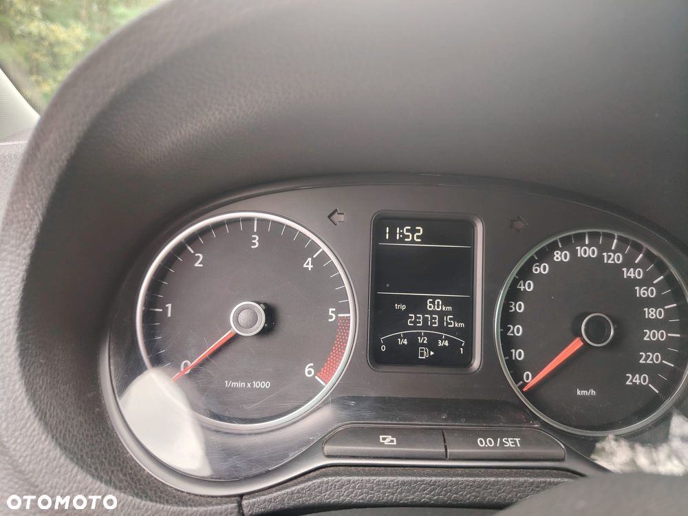 Volkswagen Polo - 7