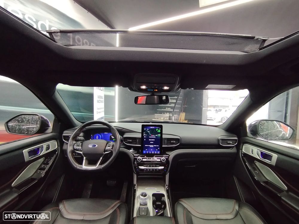 Ford Explorer 3.0 EcoBoost PHEV ST-Line - 24