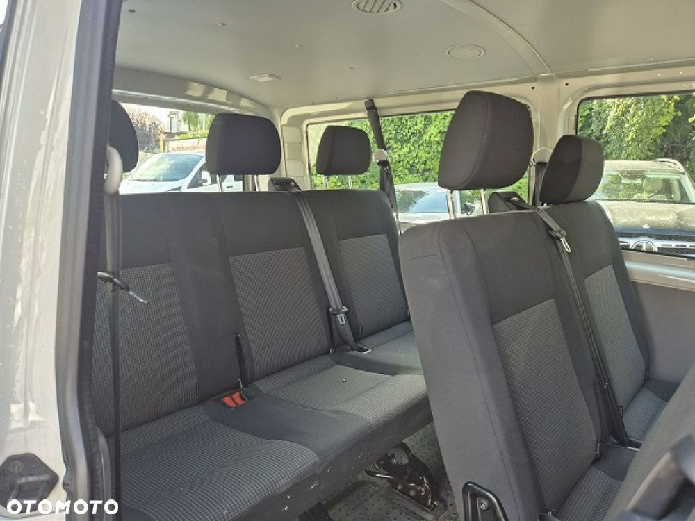 Volkswagen Transporter - 22