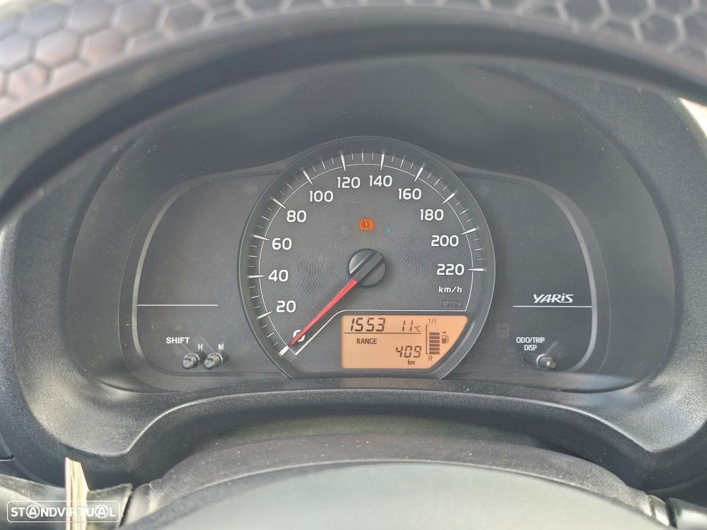 Toyota Yaris - 10