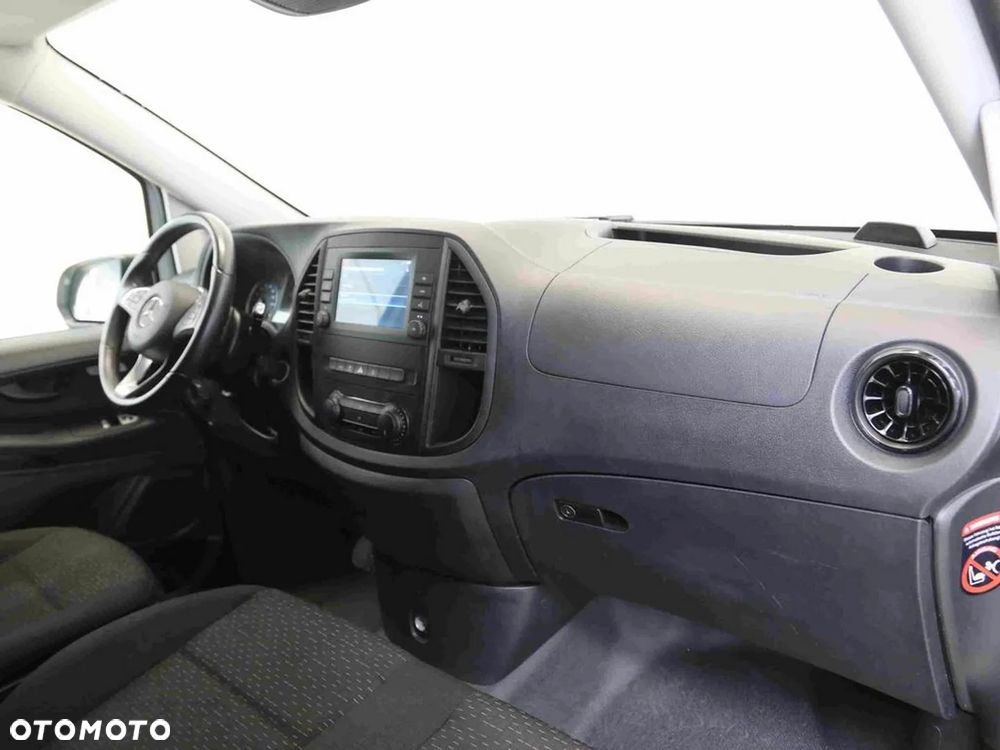 Mercedes-Benz Vito - 11