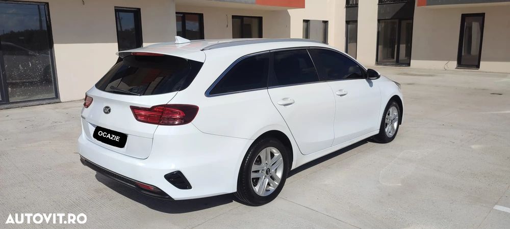 Kia Ceed - 4