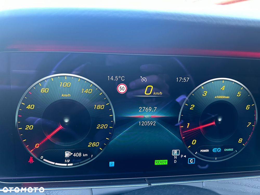 Mercedes-Benz Klasa E 200 4-Matic AMG - 20