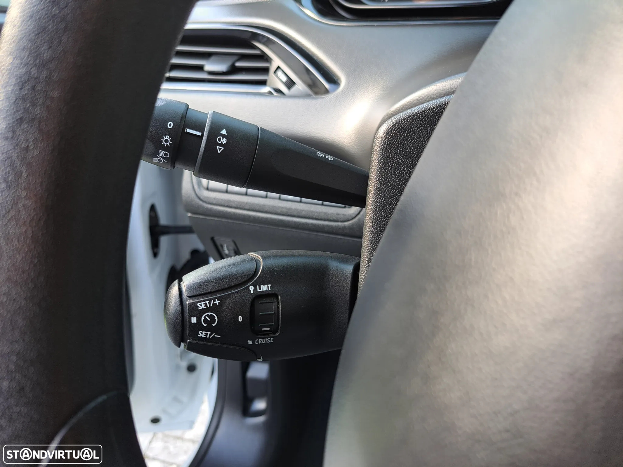 Peugeot 208 PureTech 68 Like - 15