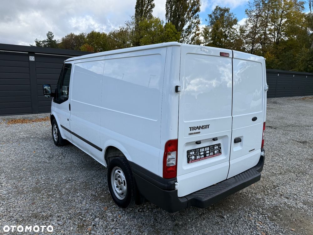 Ford Transit - 4