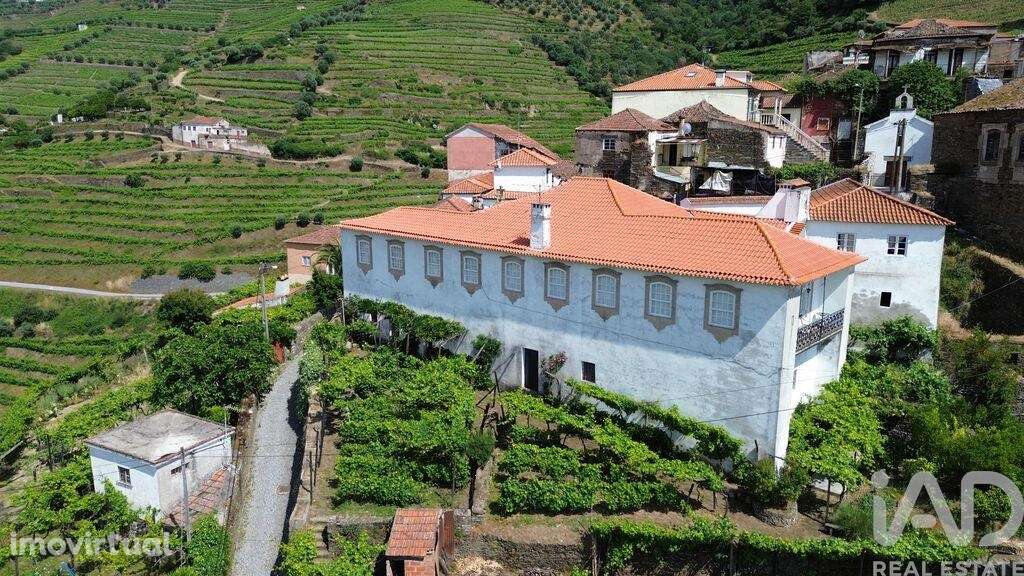 Quinta T7 em Vilarinho dos Freires de 871,00 m2 - Grande imagem: 3/30