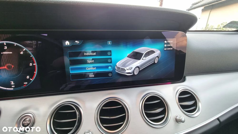 Mercedes-Benz Klasa E 220 d 4-Matic AMG/Avantgarde - 23