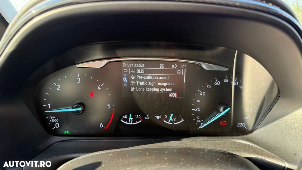 Ford Fiesta 1.5 TDCi S&S VIGNALE - 17