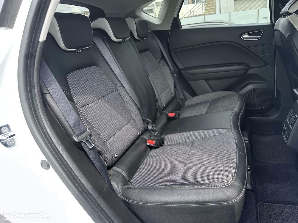 Renault Captur TCe 100 INTENS - 32