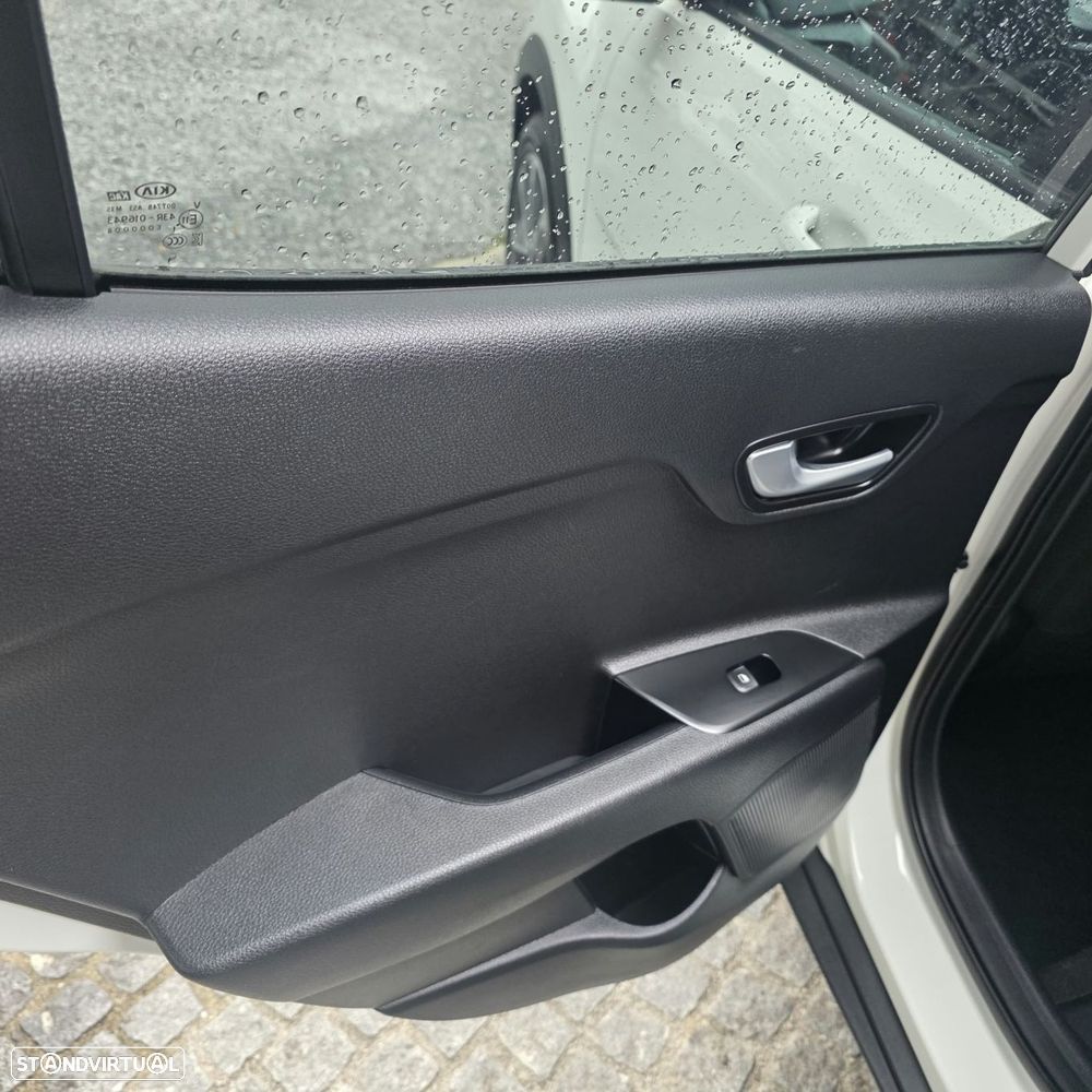 Kia Stonic - 35