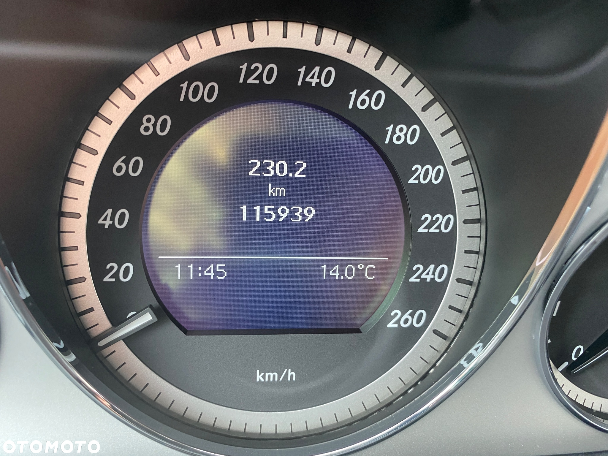 Mercedes-Benz Klasa C 180 CGI BlueEff Avantgarde - 10