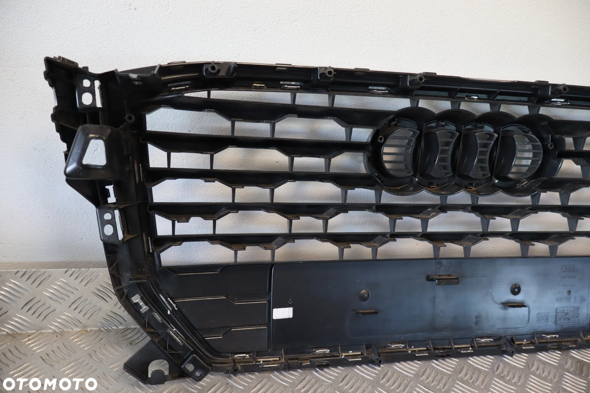 GRILL GRIL ATRAPA AUDI Q2 81A853651 2016-2020 - 11