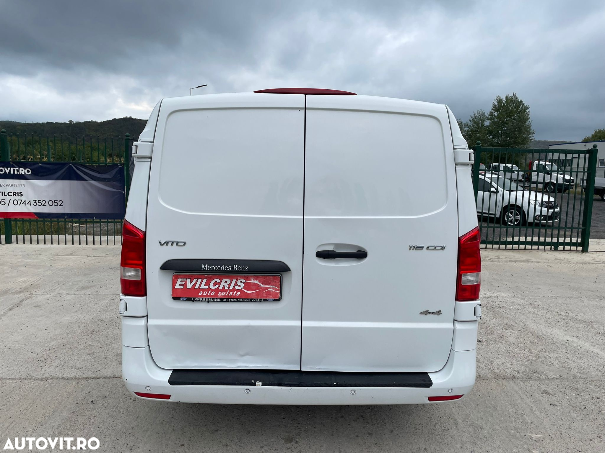 Mercedes-Benz Vito 4x4 6 LOCURI LUNG AUTOMAT - 13