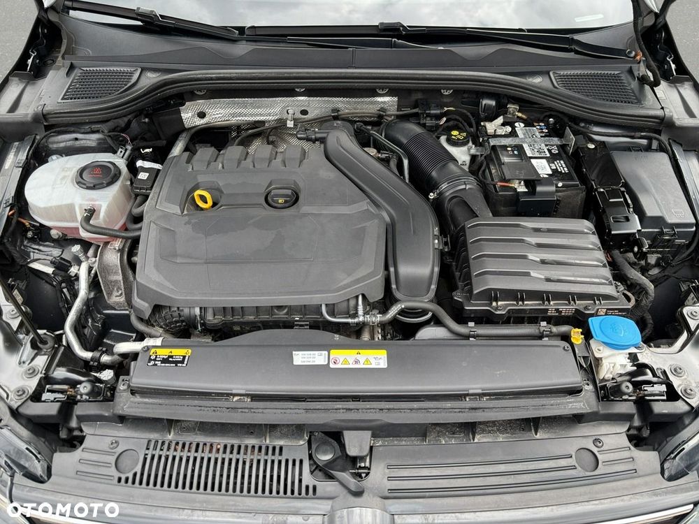 Volkswagen Golf - 26
