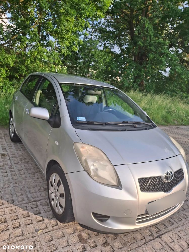 Toyota Yaris 1.3 Sol - 5