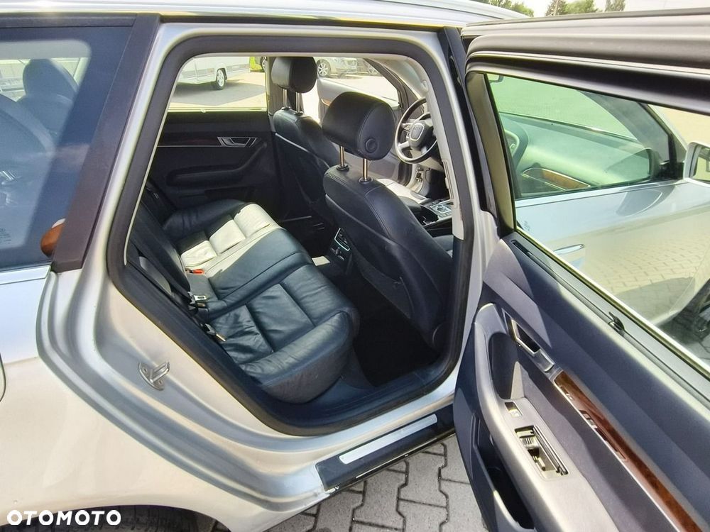 Audi A6 Avant - 16