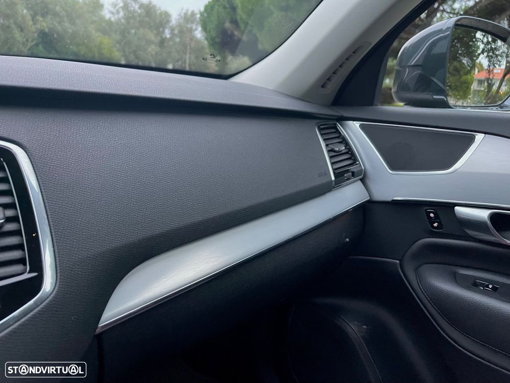 Volvo XC 90 2.0 D4 Momentum - 34