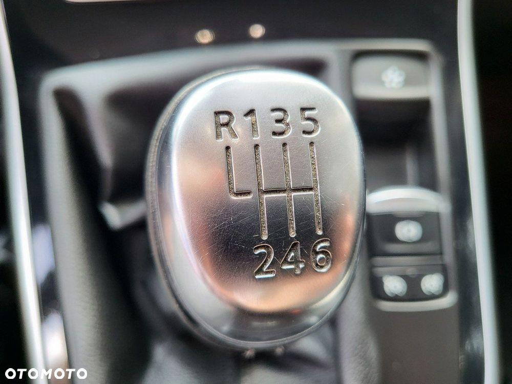 Renault Grand Scenic - 36