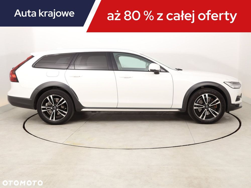 Volvo V90 Cross Country - 8
