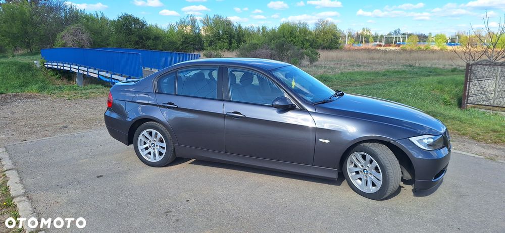 BMW Seria 3 ver-318d-dpf - 14