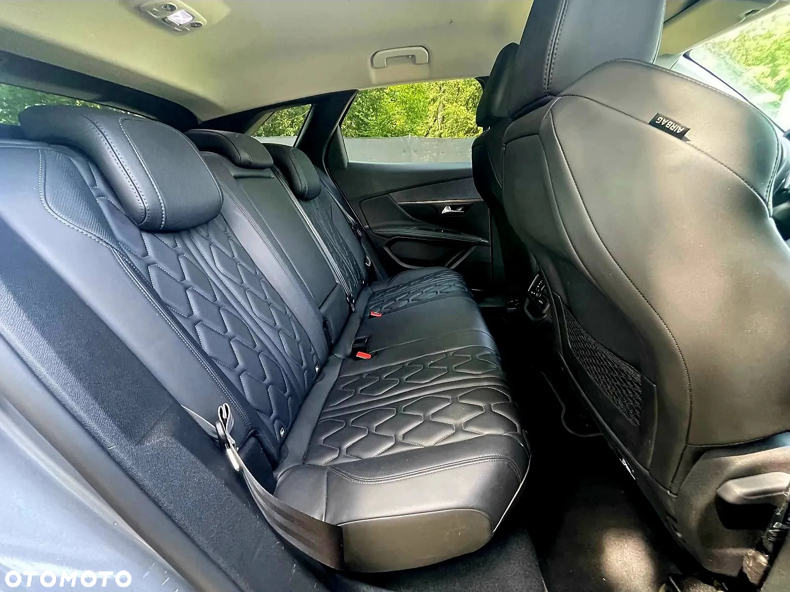 Peugeot 3008 PureTech 130 Stop & Start GPF EAT8 Allure Pack - 10