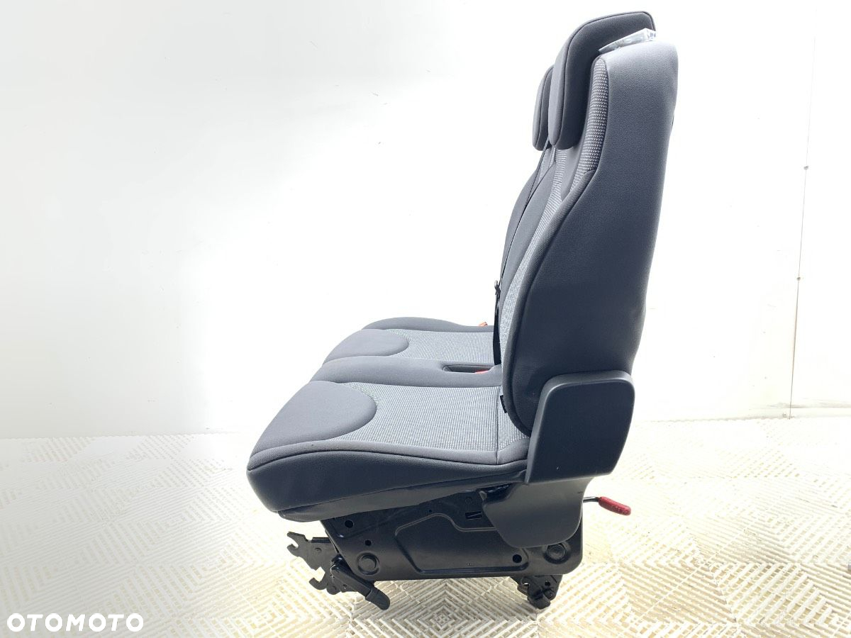 FOTEL TYŁ - 1799.00 PLN - CITROEN JUMPY (VF7) 2007 - 2016 2.0 HDi 165 120 kW [163 KM] olej - 4
