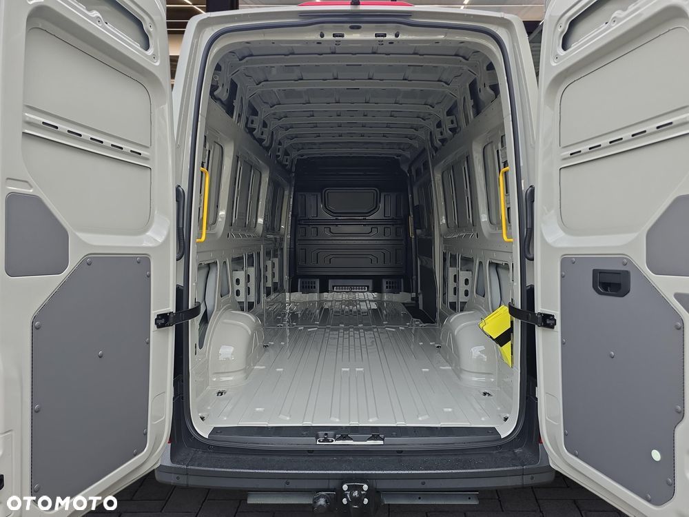 Volkswagen Crafter 35 TDI (14,4m3) automat - 11