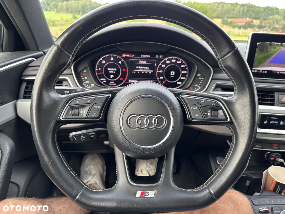 Audi A4 Allroad - 11
