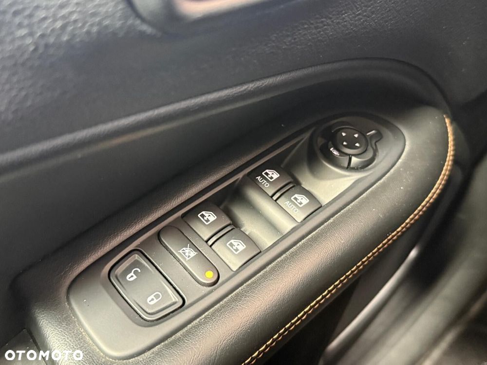 Jeep Compass - 28