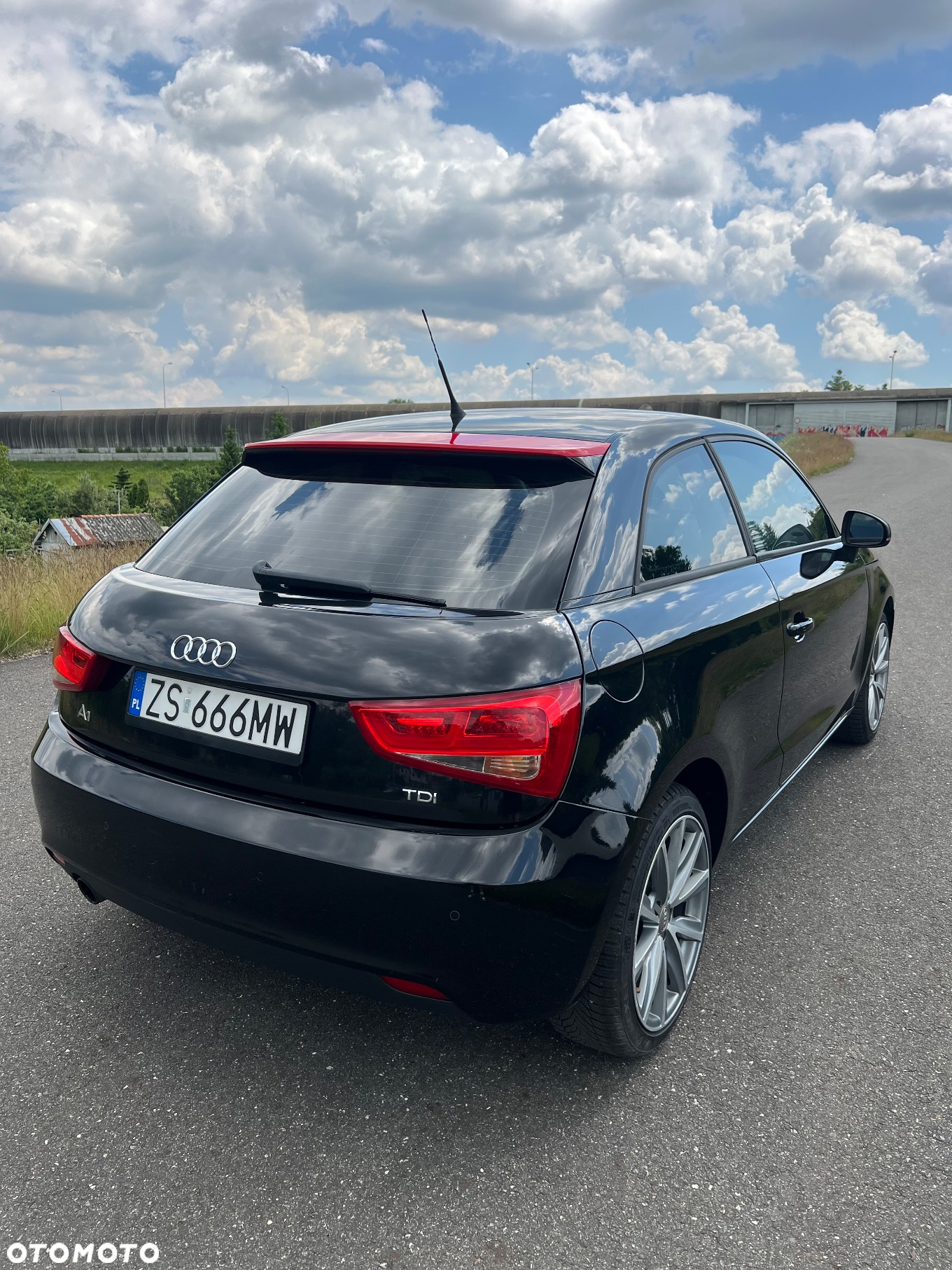 Audi A1 1.6 TDI S tronic S line Sportpaket - 3
