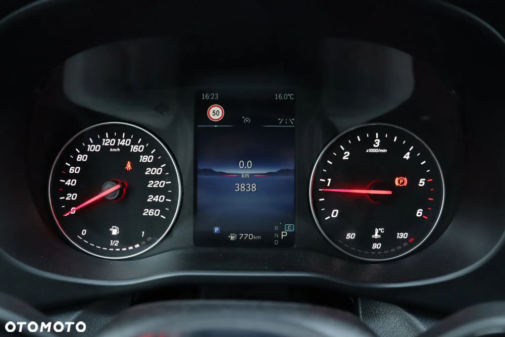 Mercedes-Benz Vito - 21