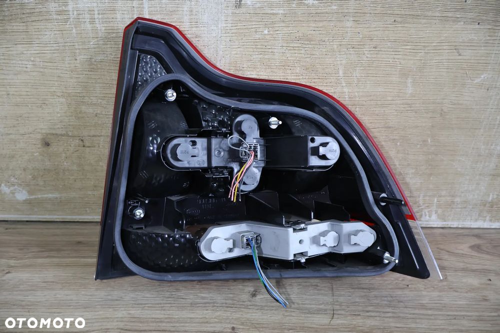 VOLVO S60 I LIFT 04-09R LAMPA LEWA TYŁ TYLNA ORYGINAŁ EUROPA 160997 - 9