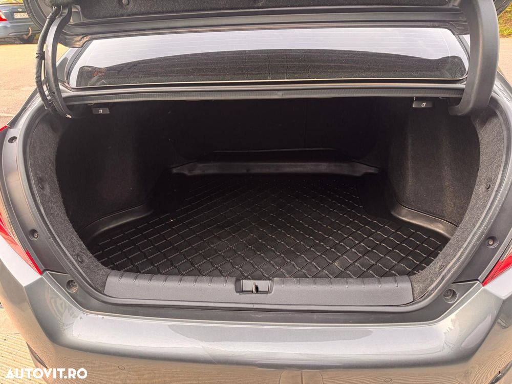 Honda Civic 1.5 VTEC Turbo CVT Prestige - 16