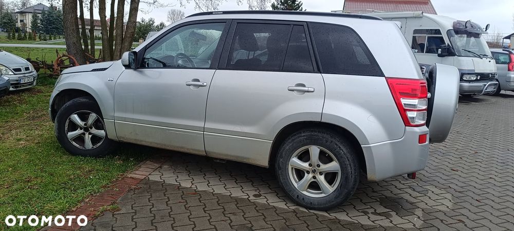 Suzuki Grand Vitara 2.7 V6 - 2