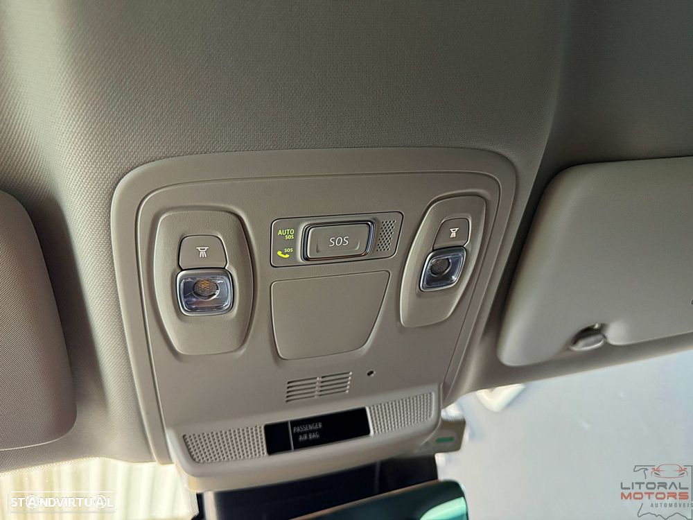 Renault Mégane Sport Tourer 1.6 E-Tech Plug-In Hybrid R.S. Line - 22