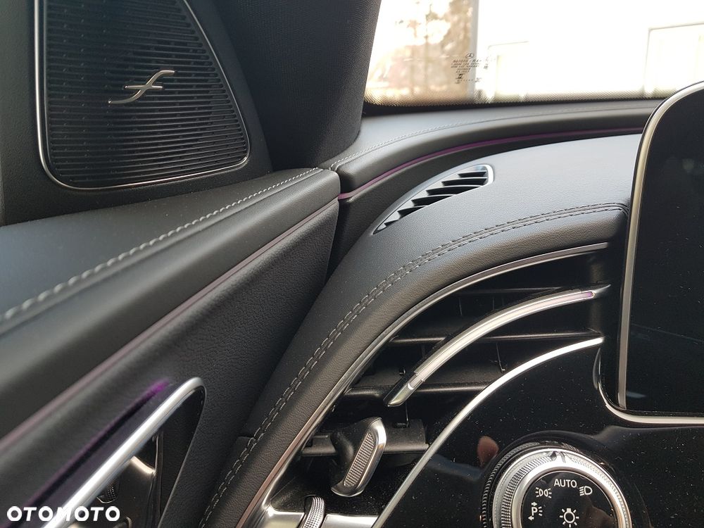 Mercedes-Benz Klasa E 300 de PHEV 4-Matic AMG 9G-Tronic - 11