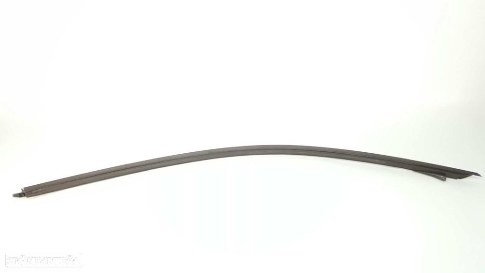 EMBELIZADOR BMW SERIE 1 LIM. (F20/F21) 118D M SPORT - 1