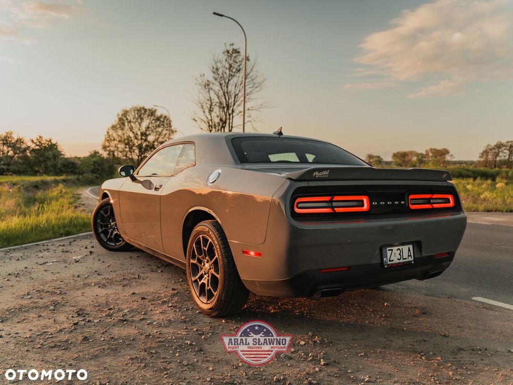 Dodge Challenger 3.6 GT AWD - 19