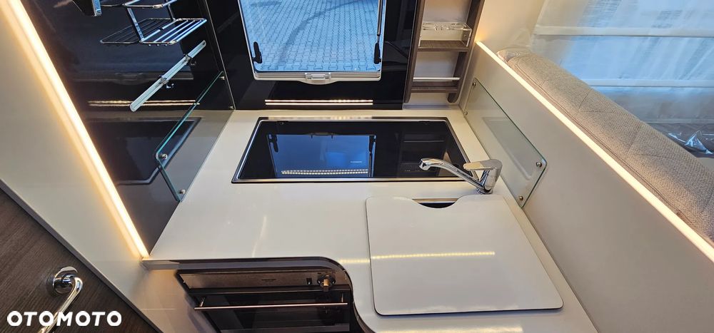 McLOUIS NEVIS 879G - 11