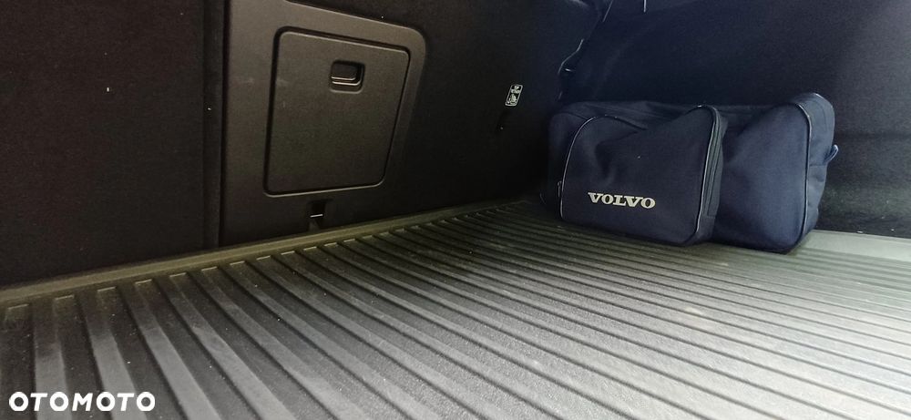 Volvo XC 60 T6 AWD Inscription - 18
