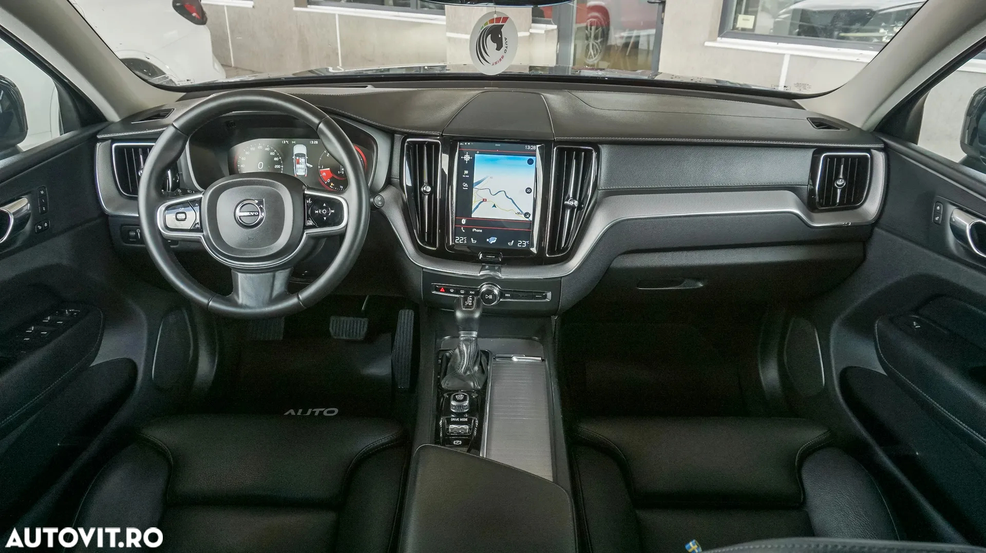 Volvo XC 60 D5 AWD Geartronic Inscription - 8