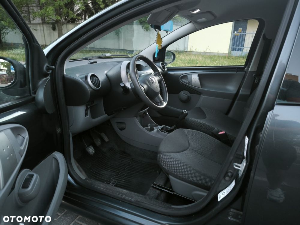 Toyota Aygo - 6
