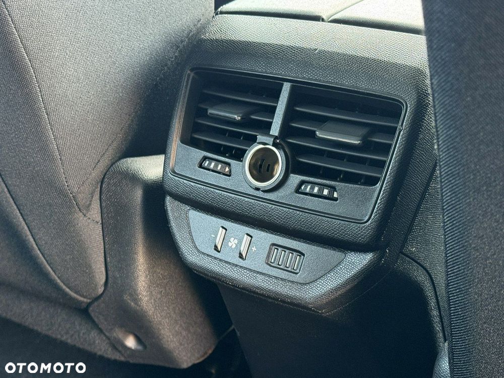Peugeot 5008 - 21