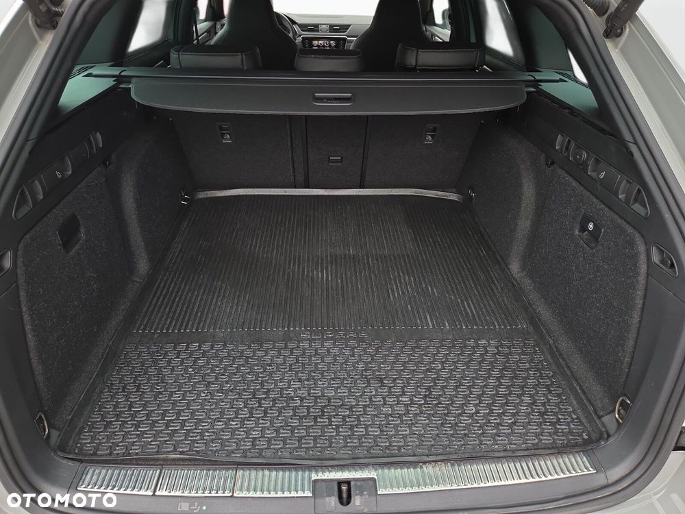 Skoda Superb 2.0 TDI SCR 4x4 Sportline DSG - 30