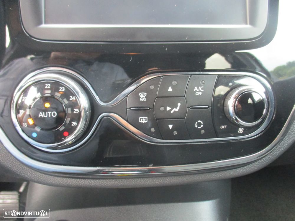 Renault Captur 1.5 dCi Exclusive XMOD - 14